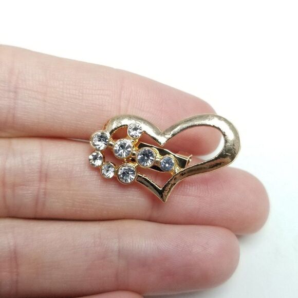 Vintage Little Rhinestone Heart Brooch, Gold Tone Lapel Pin, Estate, Sweetheart - Picture 1 of 5